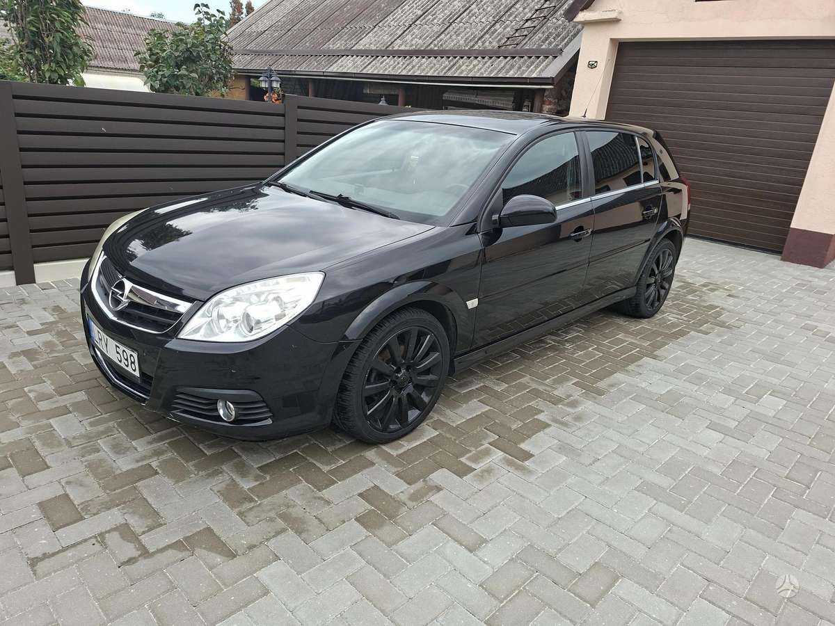 Opel Signum, 1.9 l., hatchback