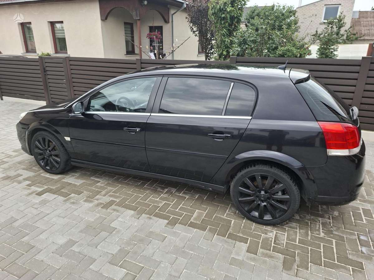 Opel Signum, 1.9 l., hatchback