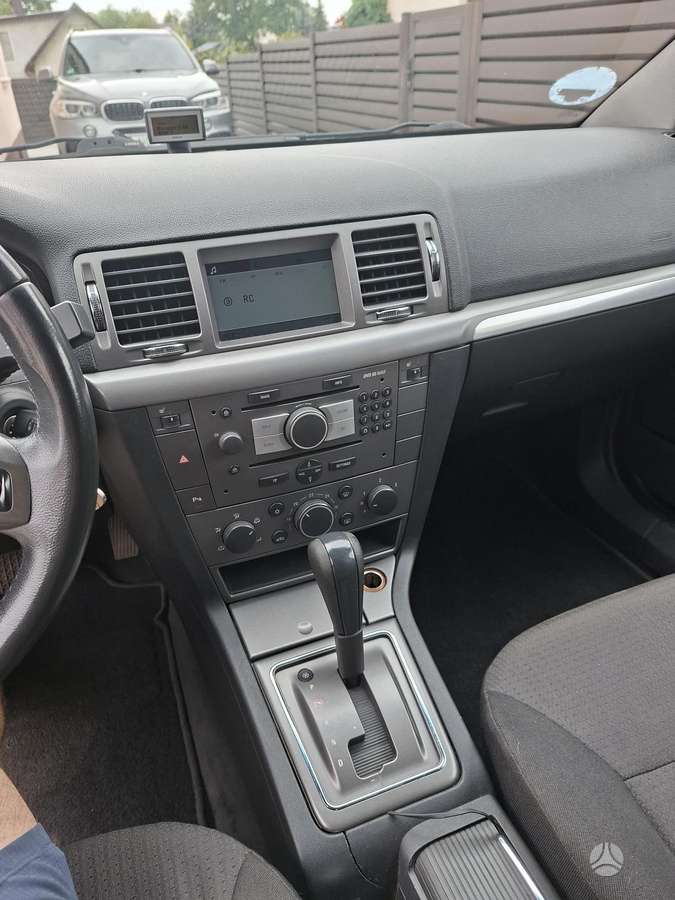 Opel Signum, 1.9 l., hatchback