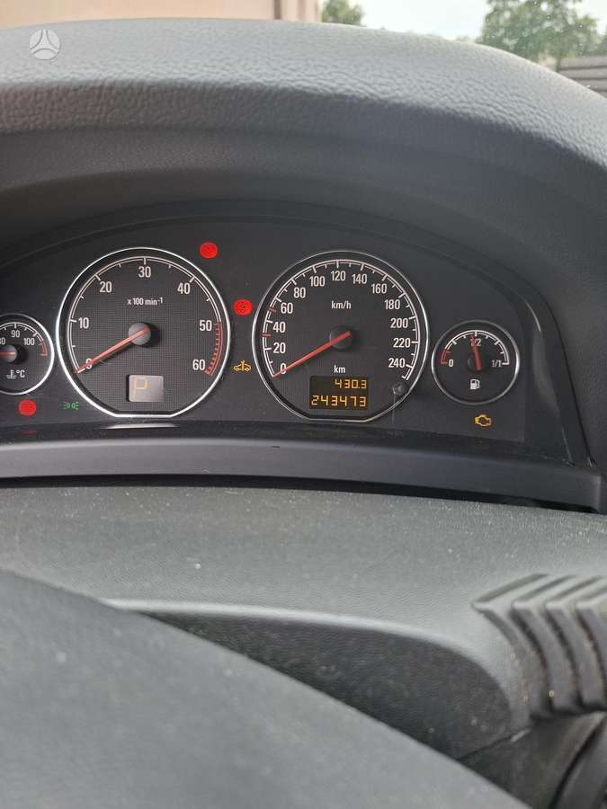Opel Signum, 1.9 l., hatchback