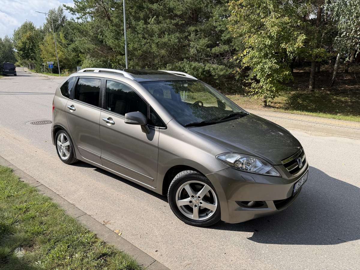 Honda FR-V, 1.8 l., Минивэн