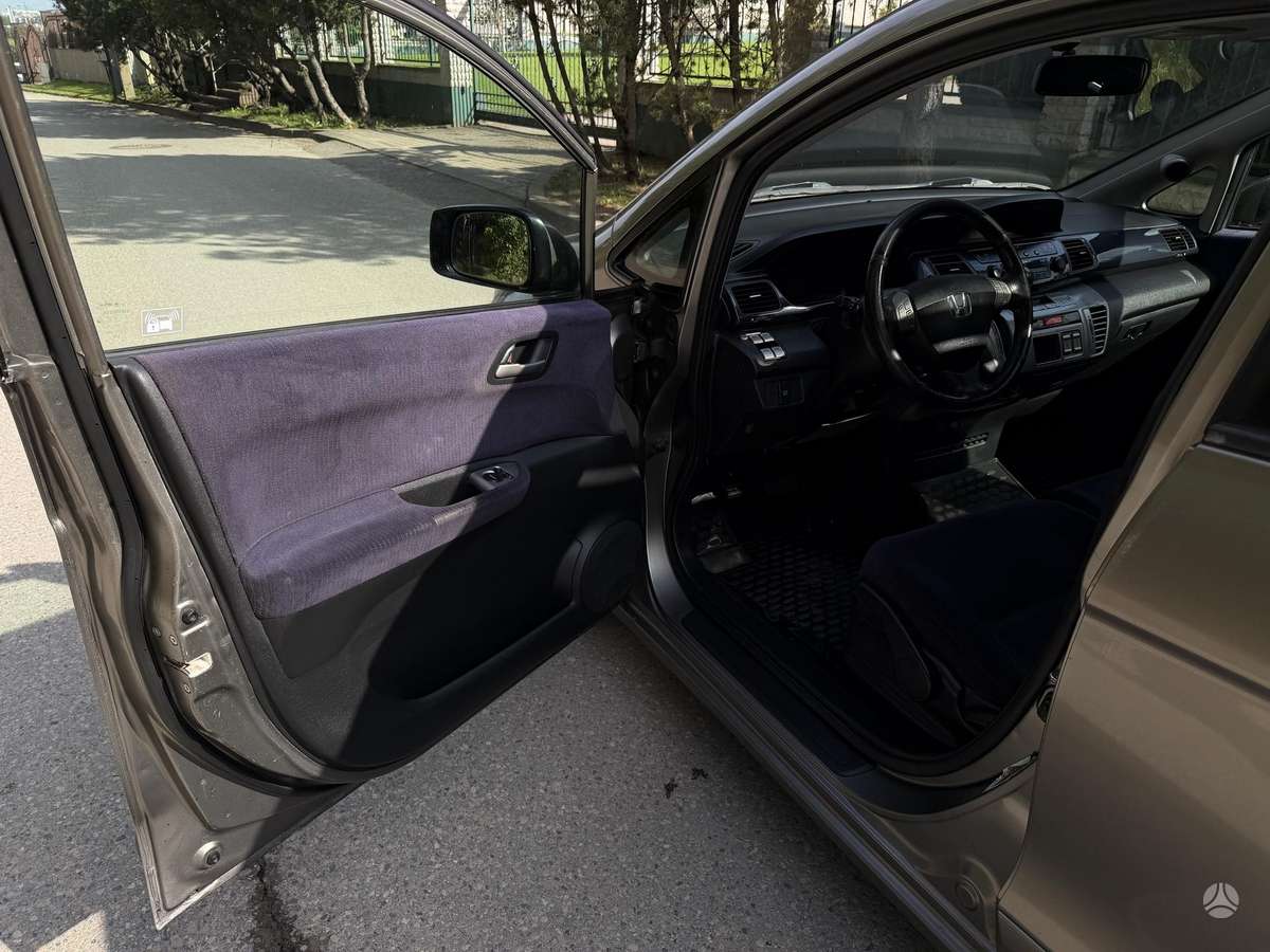 Honda FR-V, 1.8 l., Минивэн
