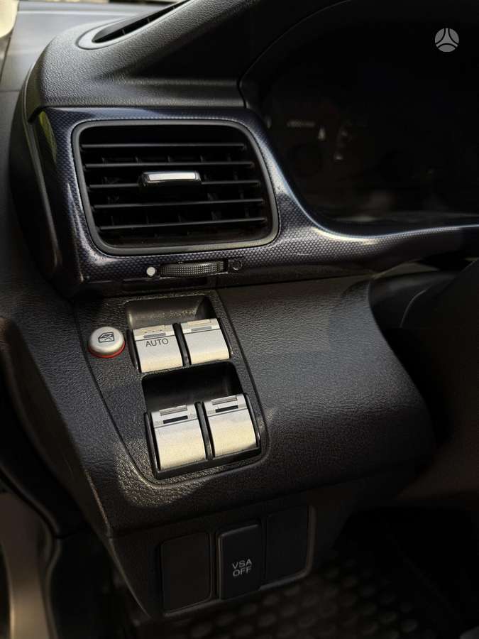 Honda FR-V, 1.8 l., Минивэн