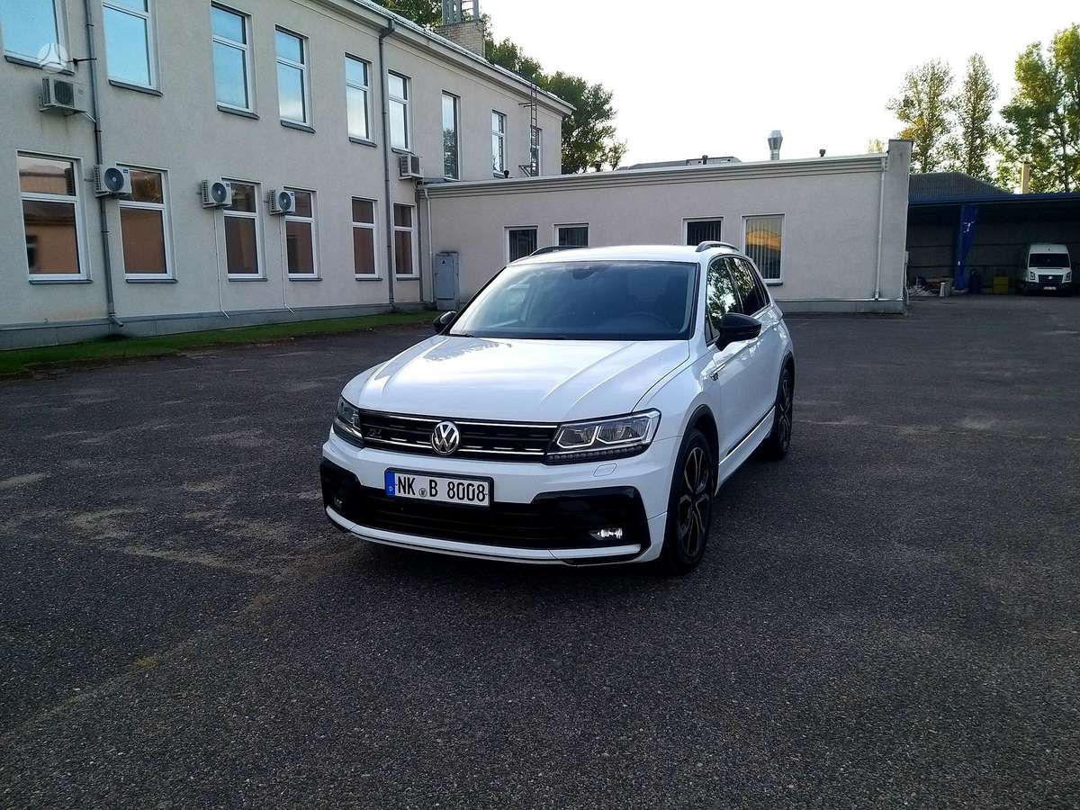 Volkswagen Tiguan - 2