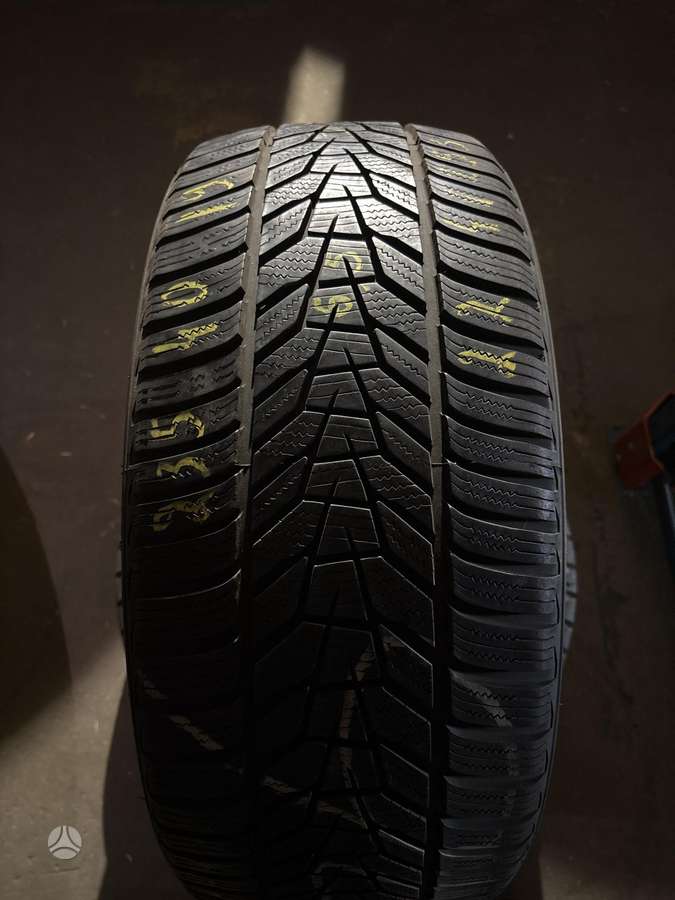 Hankook Winter i cept evo3, winter 235/40 R19