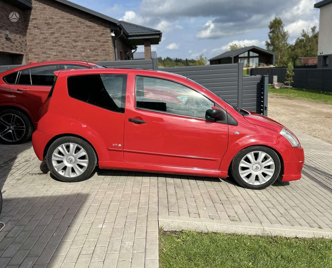 Citroen C2, 1.6 l., Хэтчбек