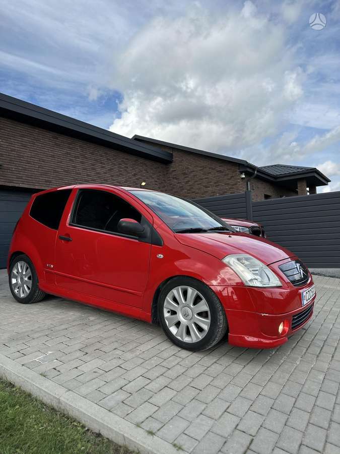 Citroen C2, 1.6 l., Хэтчбек