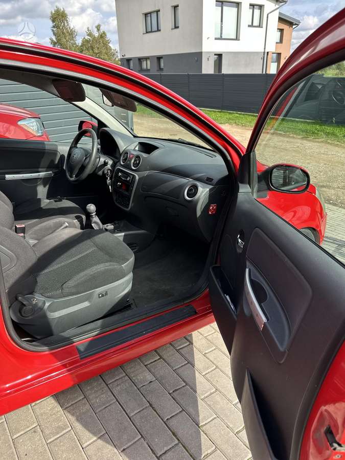 Citroen C2, 1.6 l., Хэтчбек