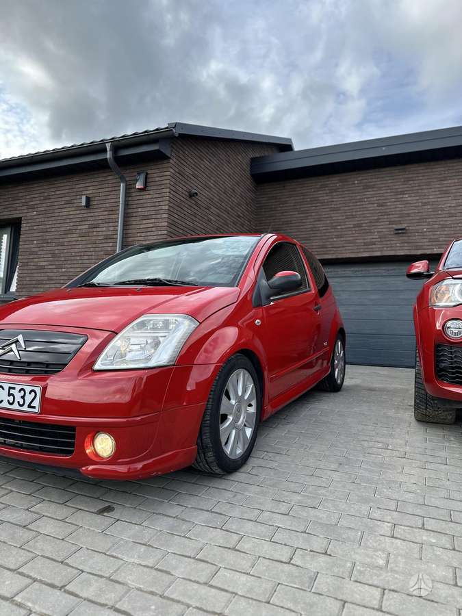 Citroen C2, 1.6 l., Хэтчбек