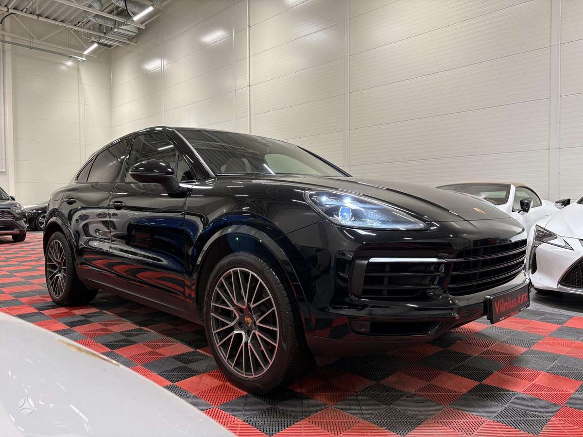 Porsche Cayenne Coupe - 3