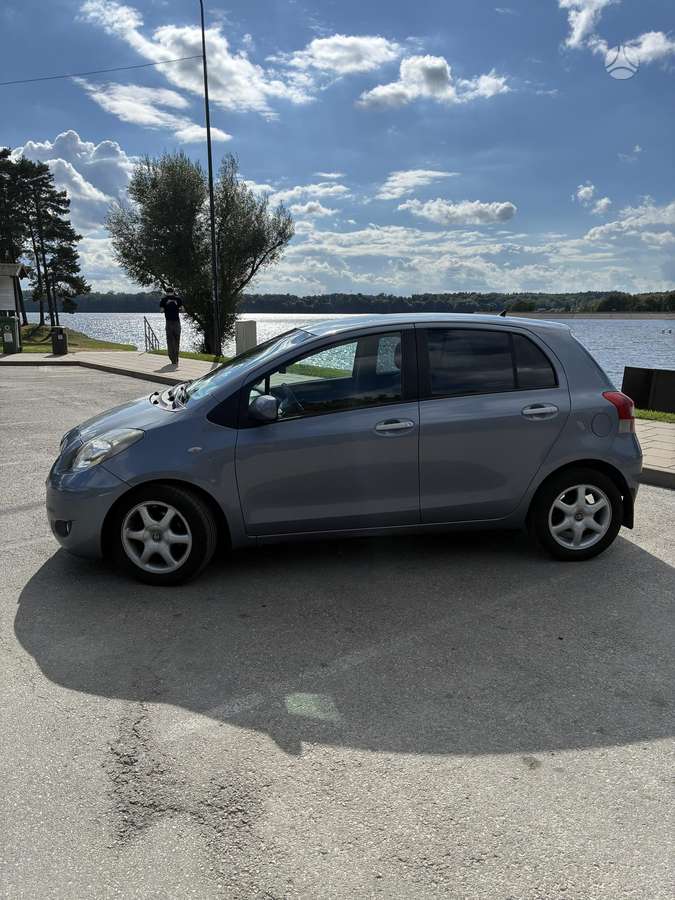 Toyota Yaris - 2