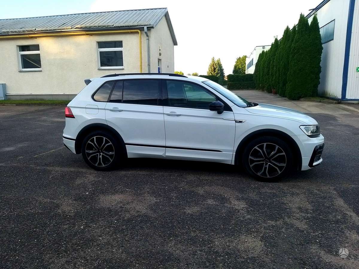 Volkswagen Tiguan - 5