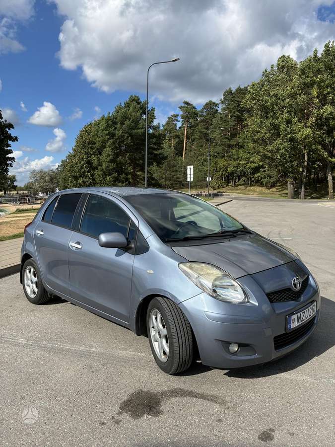 Toyota Yaris - 7