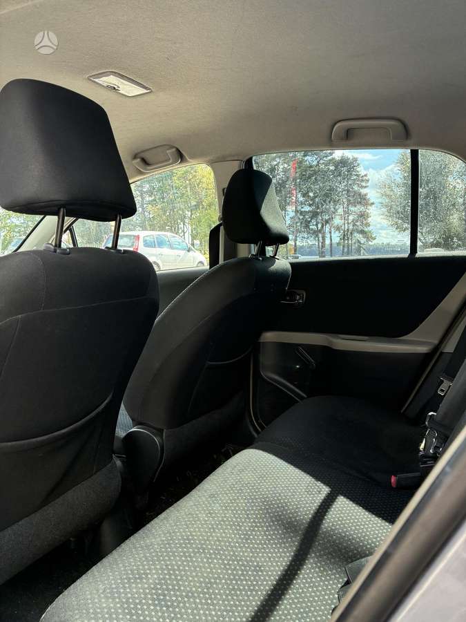 Toyota Yaris - 9