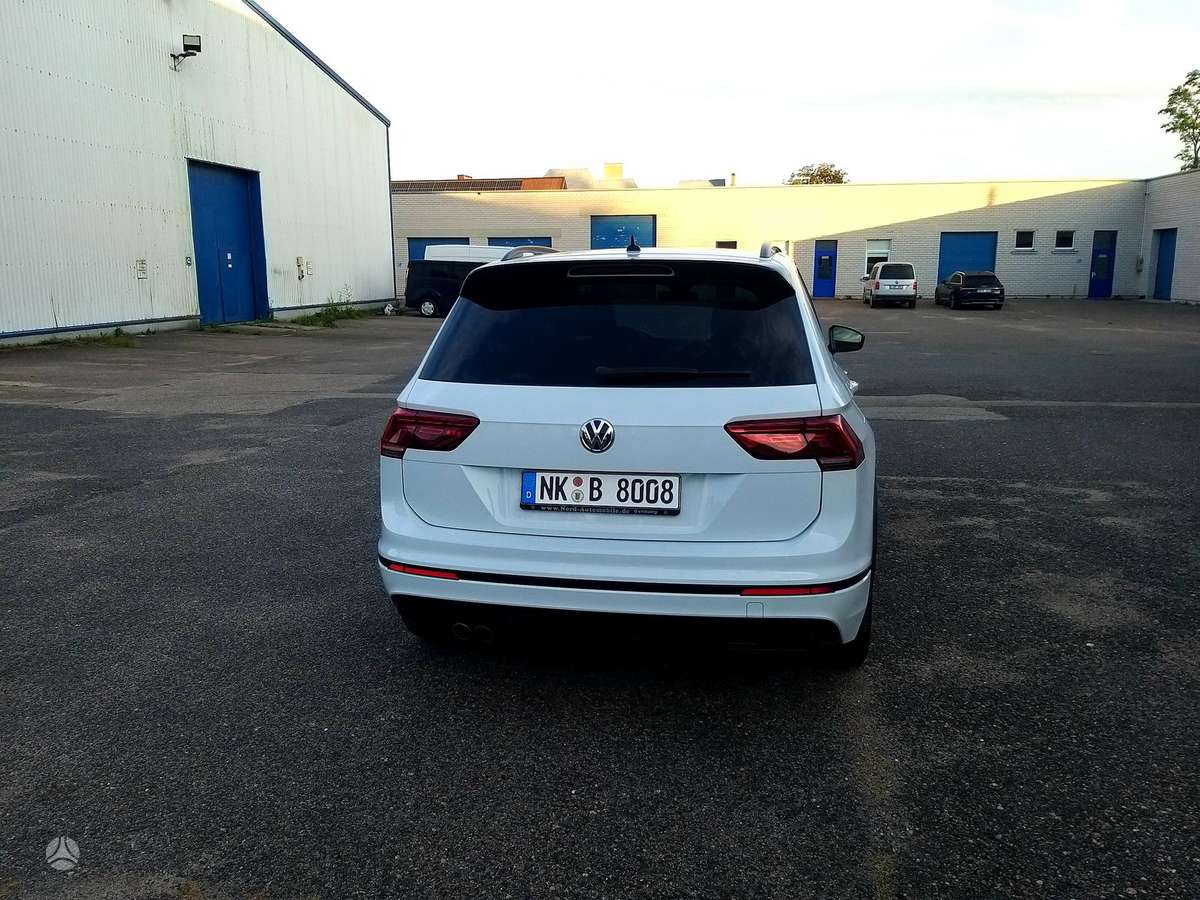Volkswagen Tiguan - 7