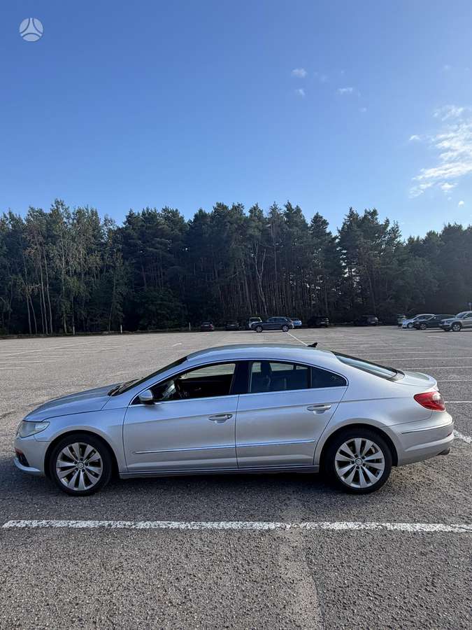 Volkswagen Passat CC - 1