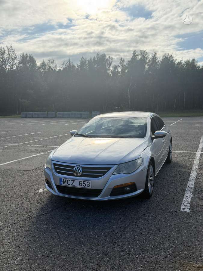Volkswagen Passat CC - 2