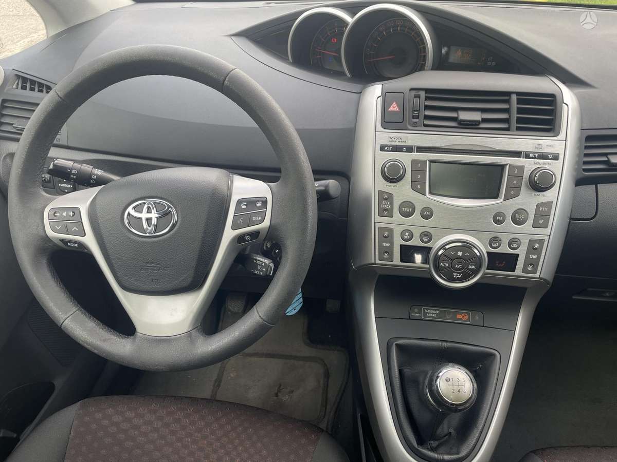 Toyota Verso - 6