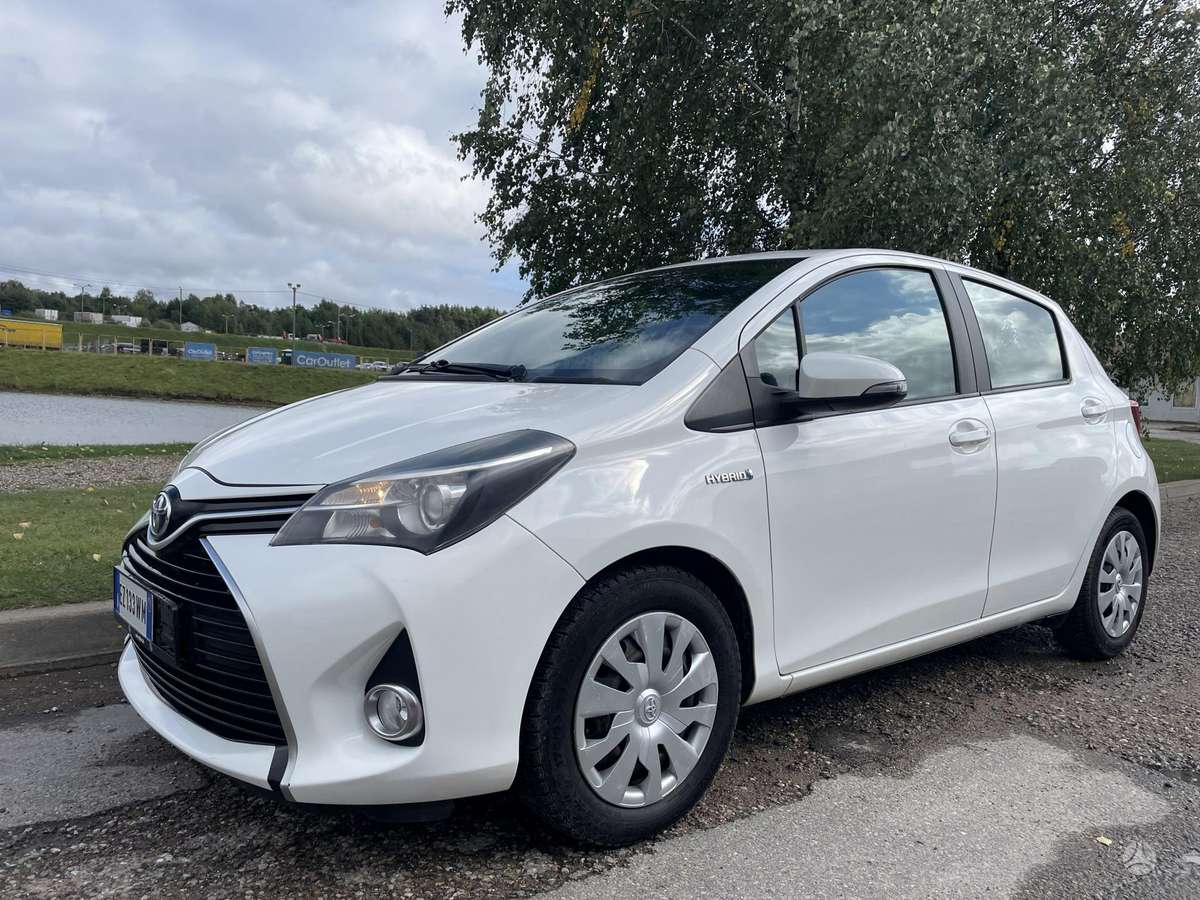 Toyota Yaris - 1