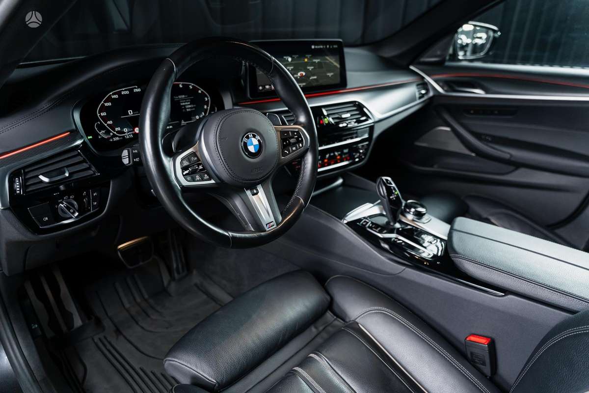 BMW M550, 4.4 l., Седан
