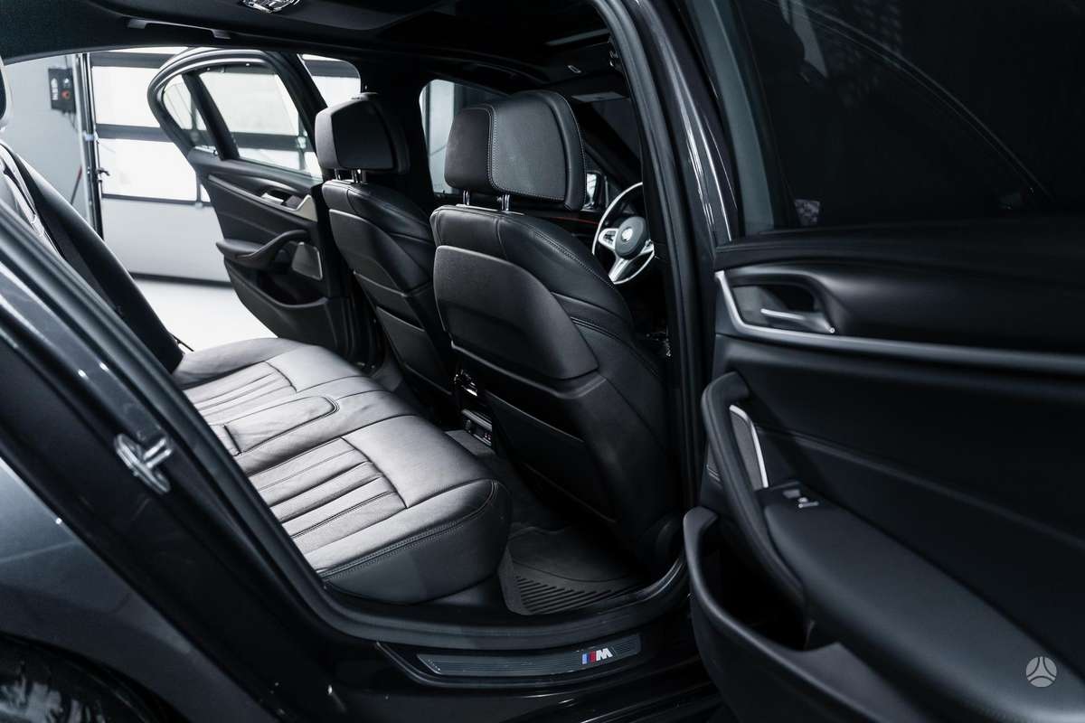BMW M550, 4.4 l., Седан