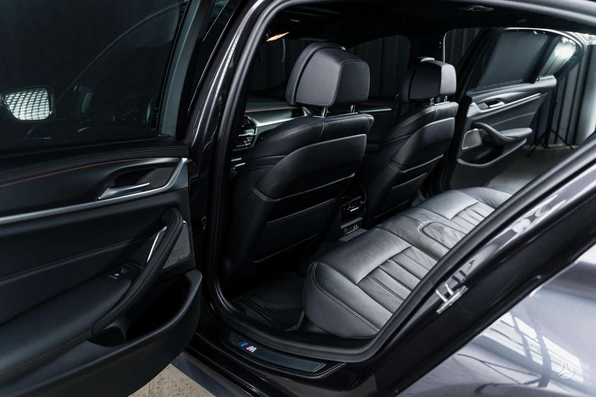 BMW M550, 4.4 l., Седан
