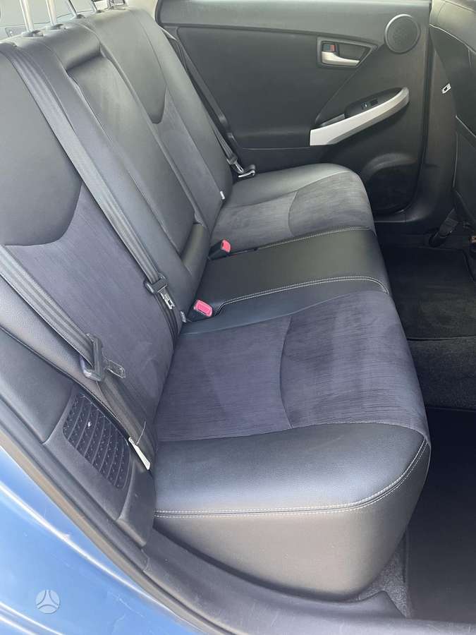 Toyota Prius - 9