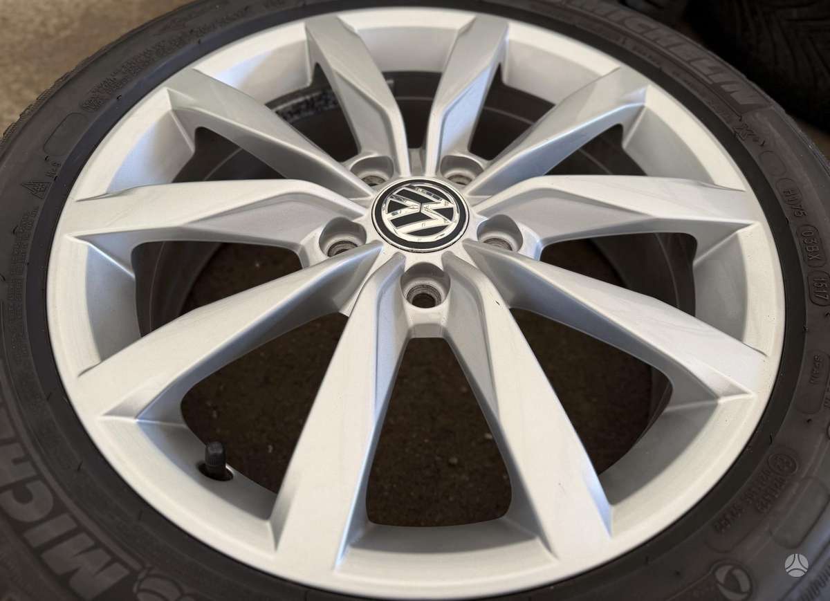 Volkswagen, light alloy, R17