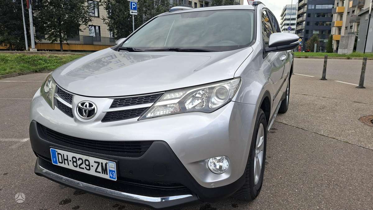 Toyota RAV4 - 3