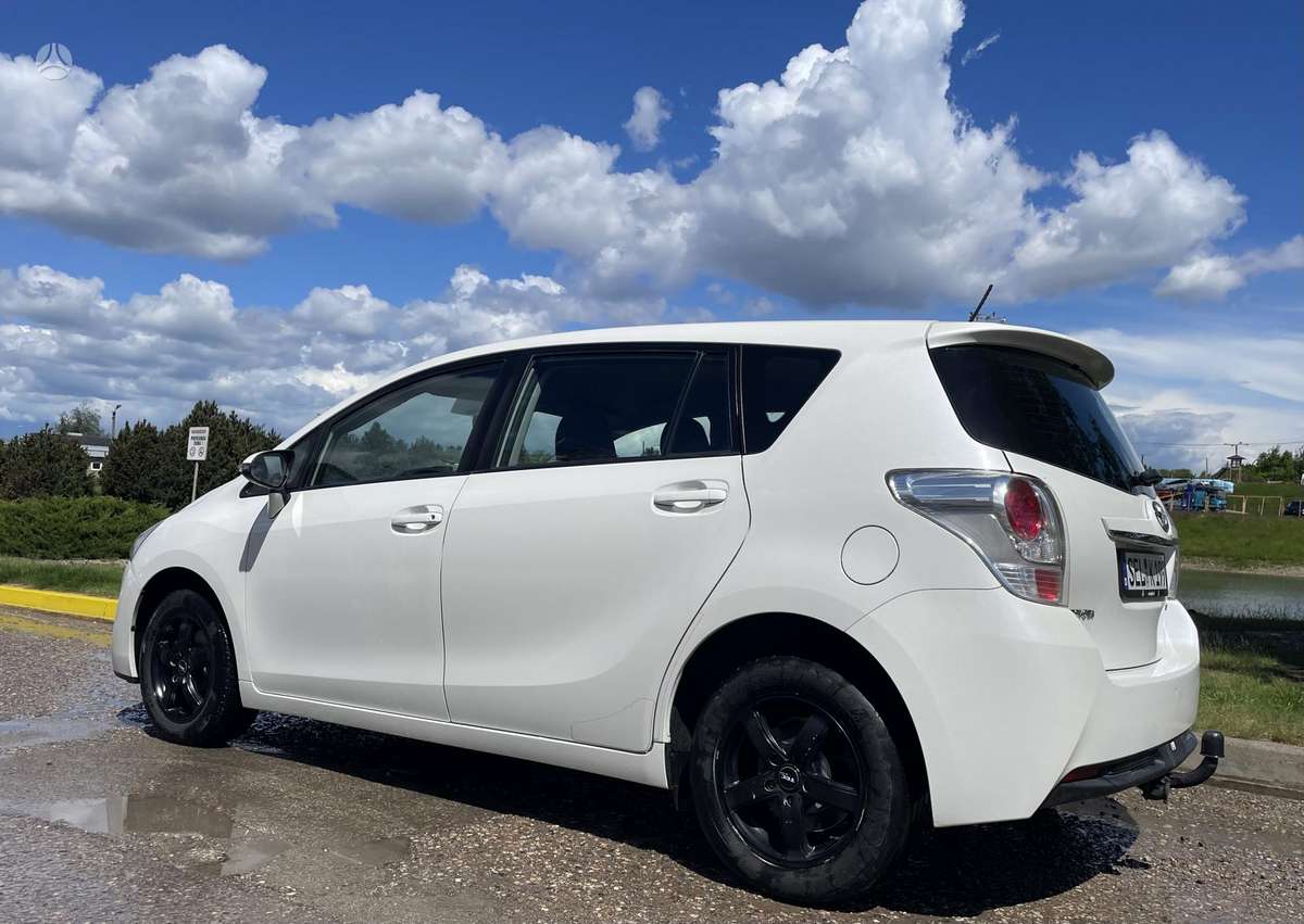 Toyota Verso - 4