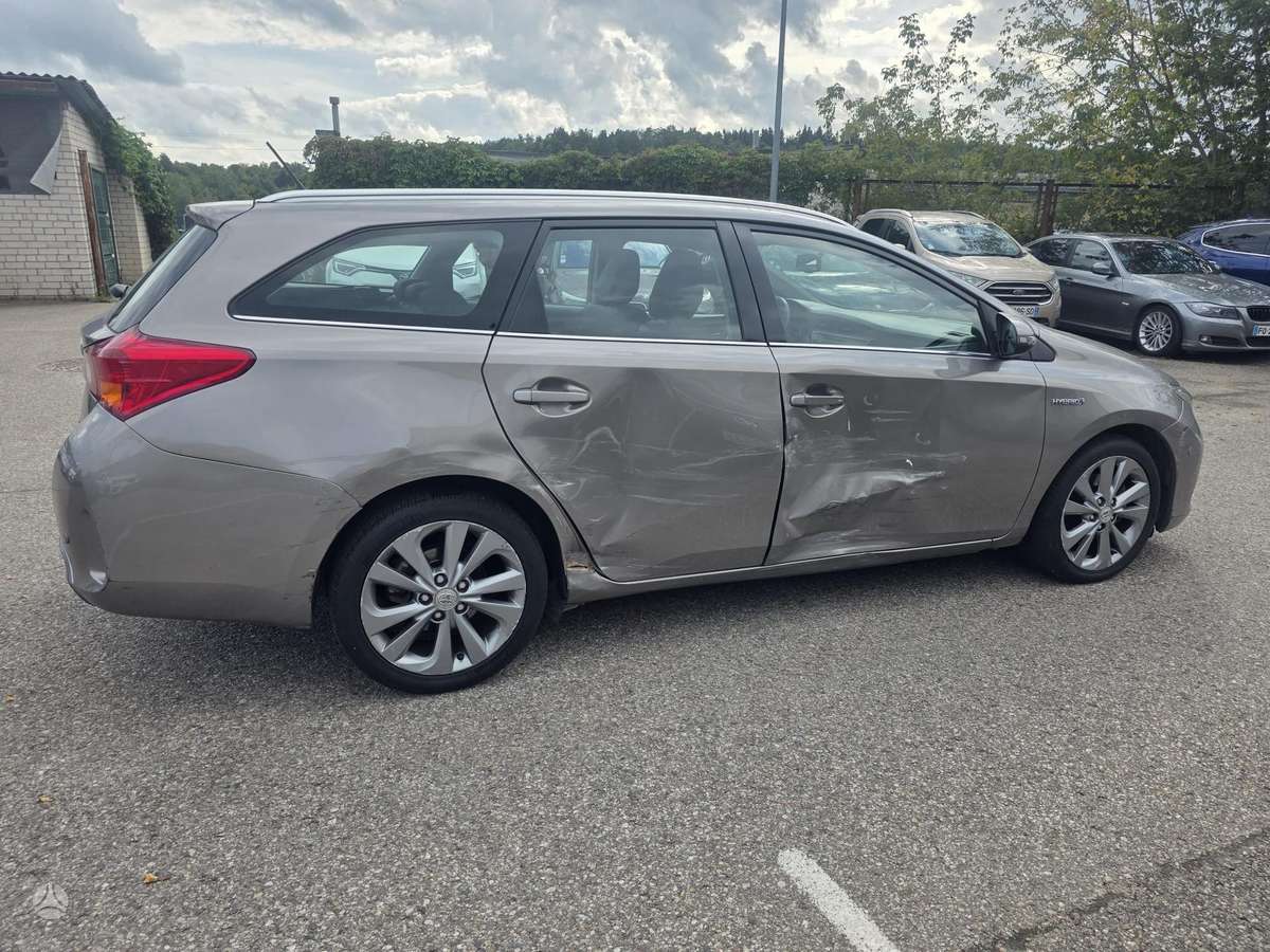 Toyota Auris - 3