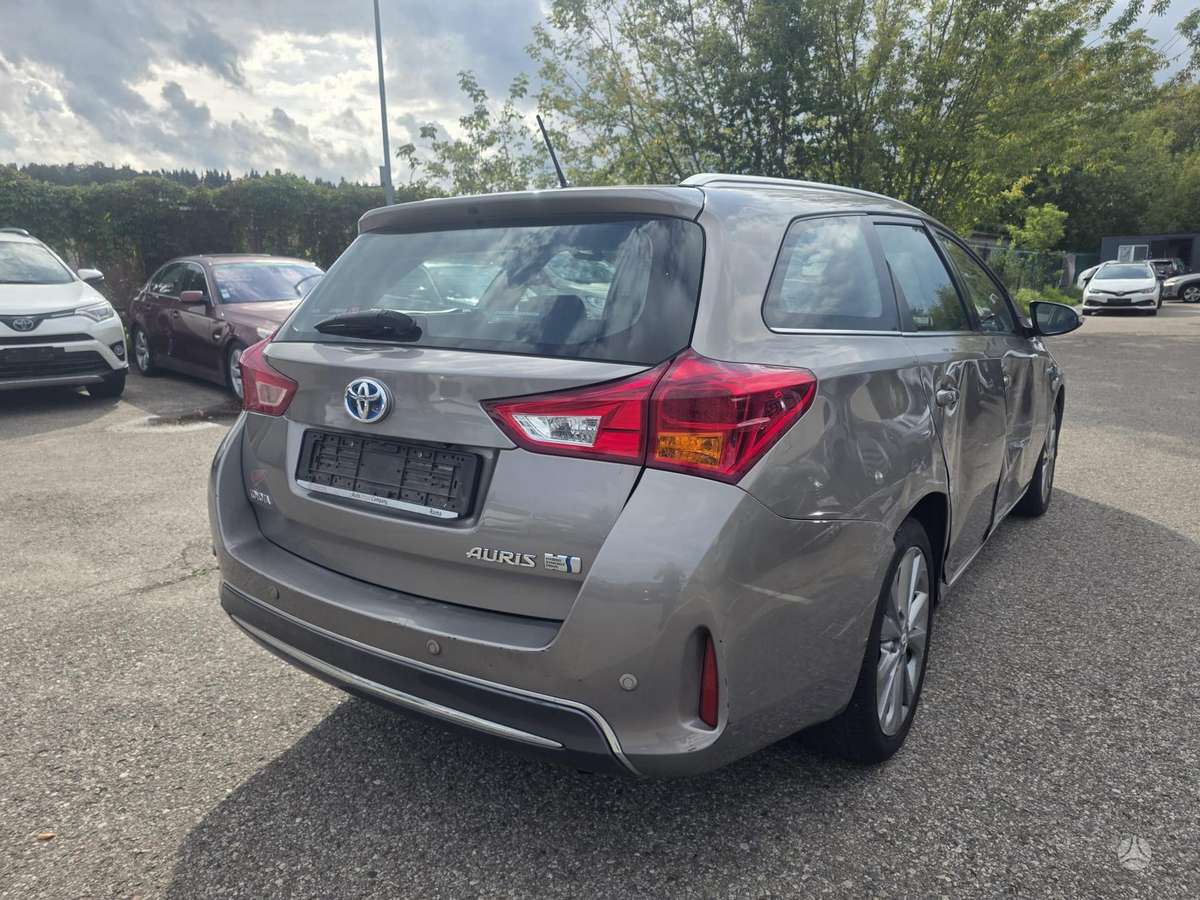 Toyota Auris - 5