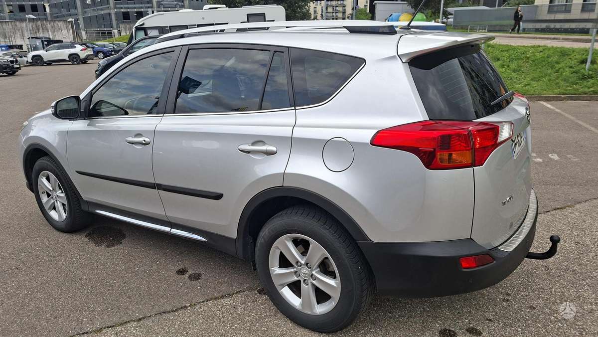 Toyota RAV4 - 9