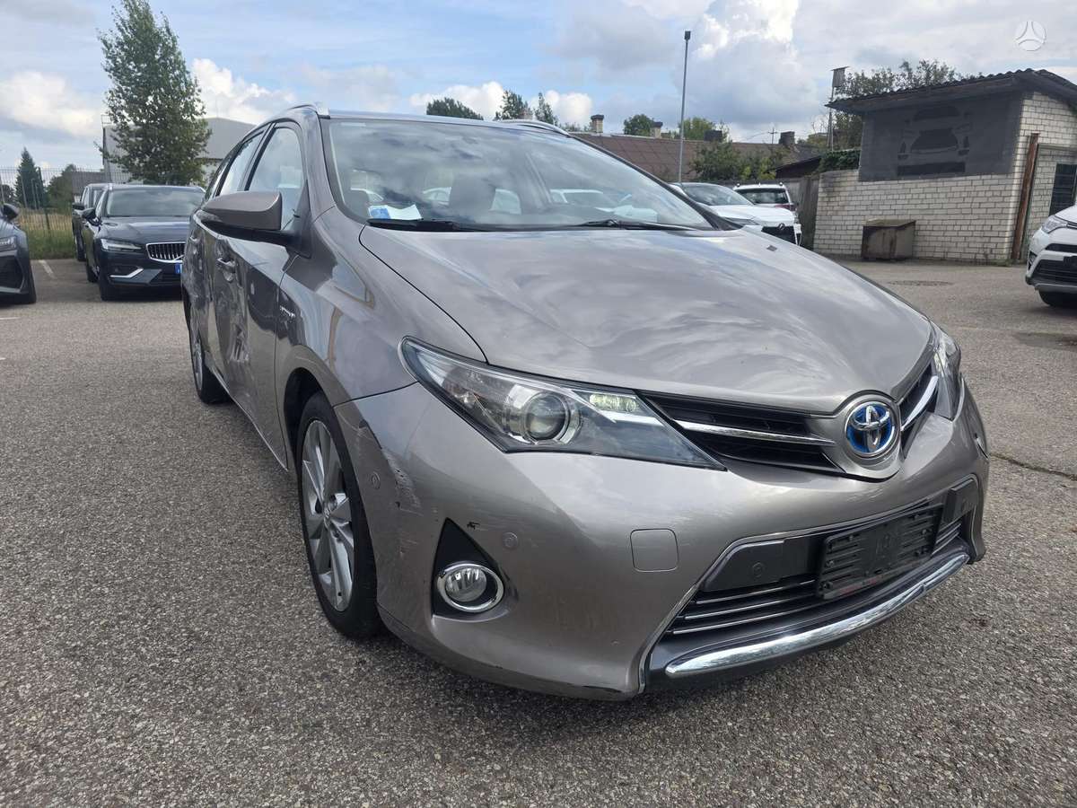 Toyota Auris - 2
