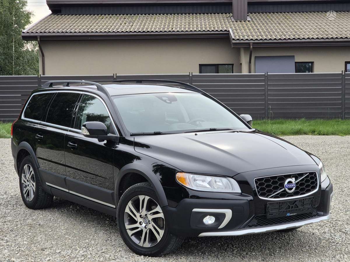 Volvo XC70 - 1