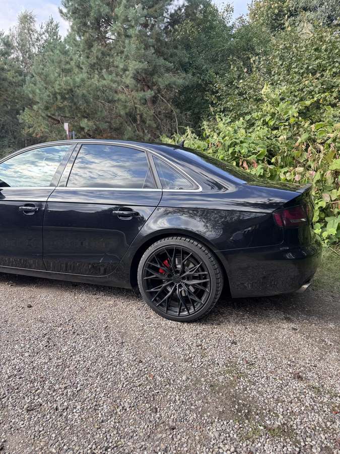 Audi A4, 2.7 l., sedanas