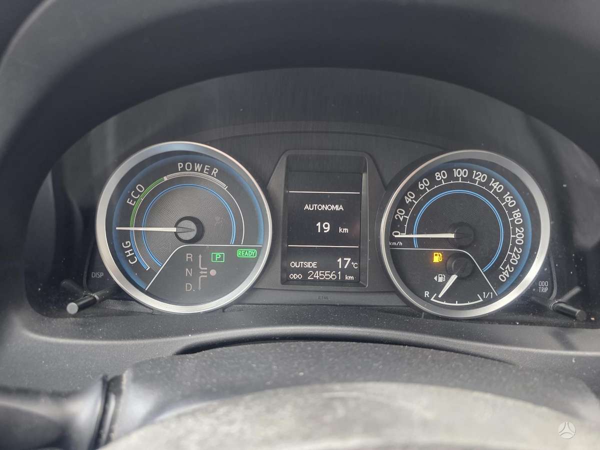 Toyota Auris - 11