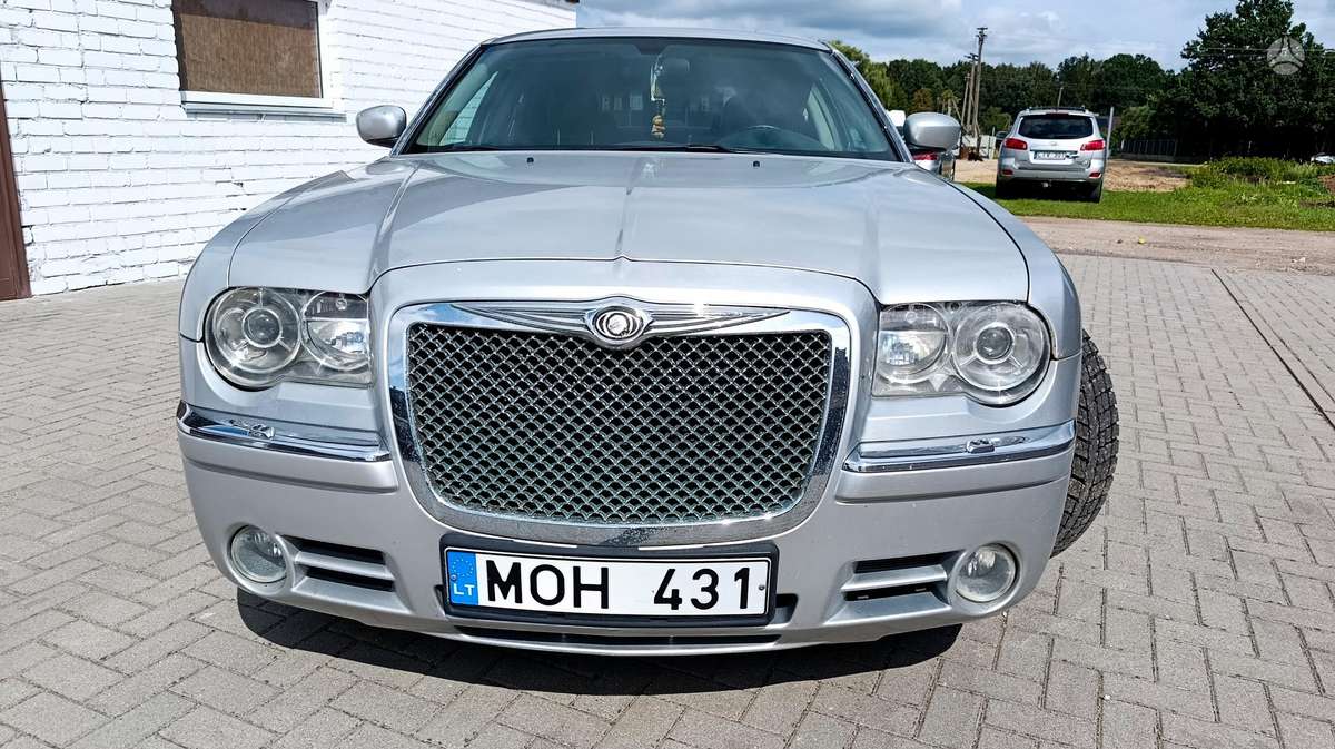 Chrysler 300C - 2