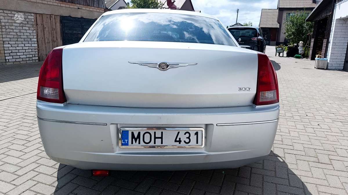 Chrysler 300C - 6