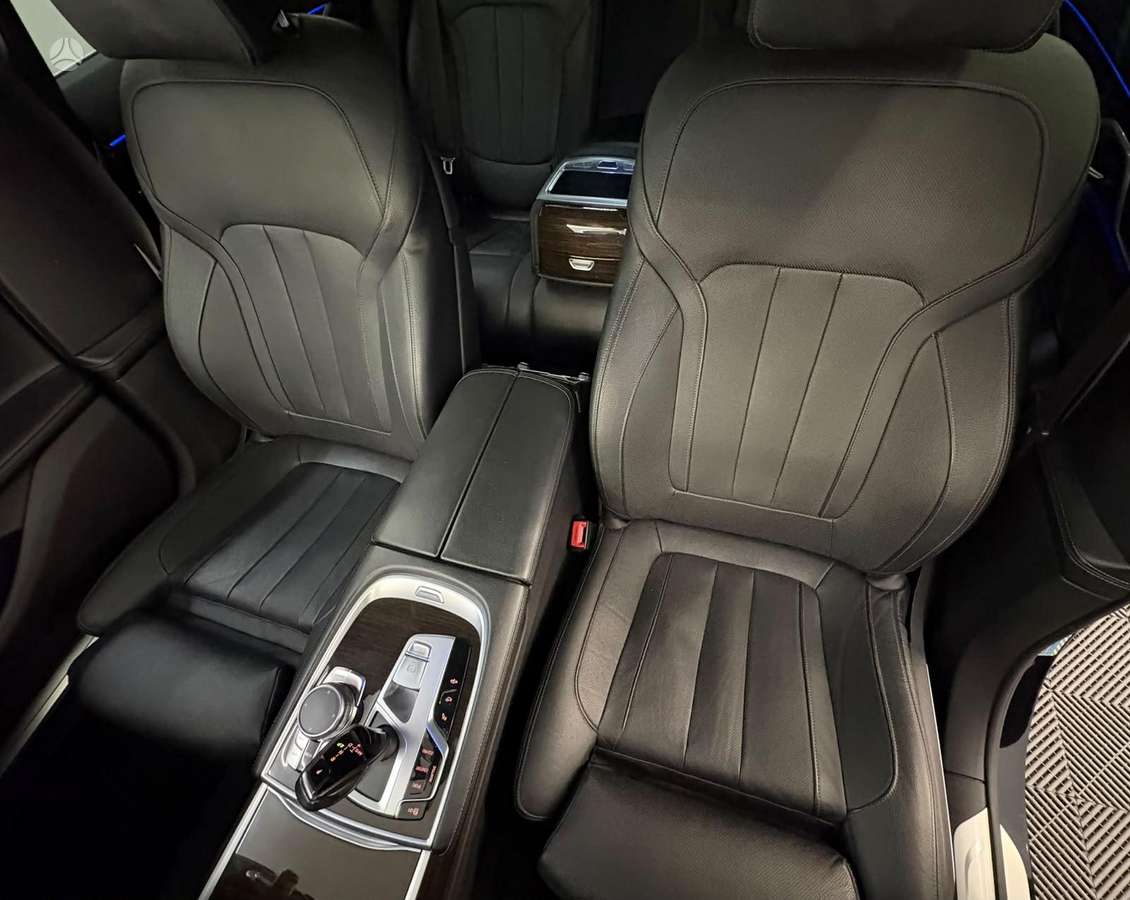 BMW 730, 3.0 l., Седан