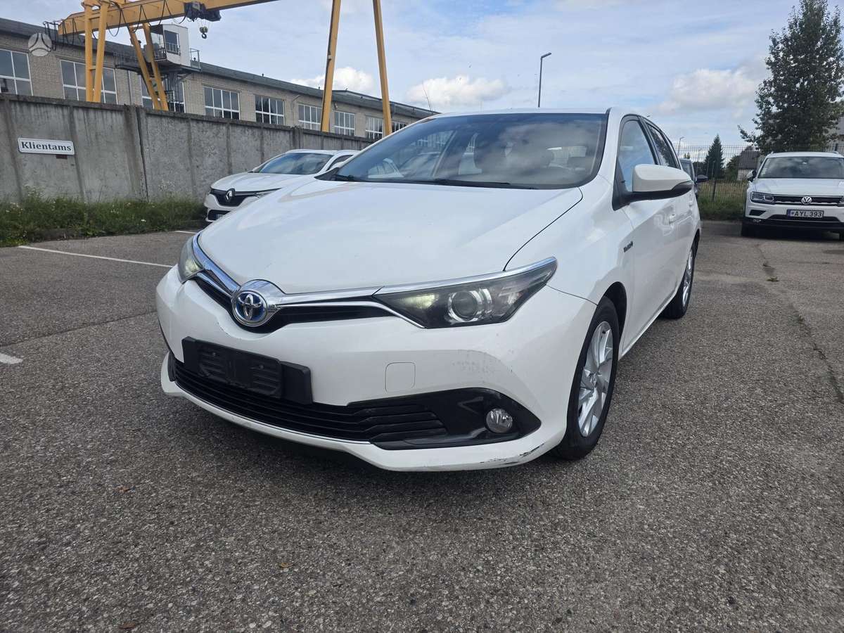 Toyota Auris - 2
