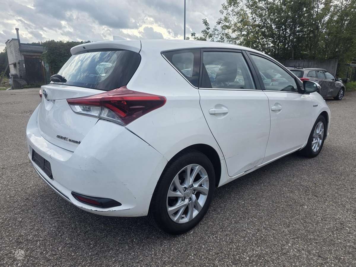 Toyota Auris - 5