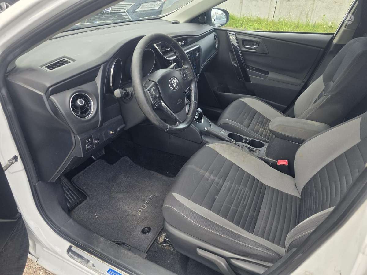 Toyota Auris - 9