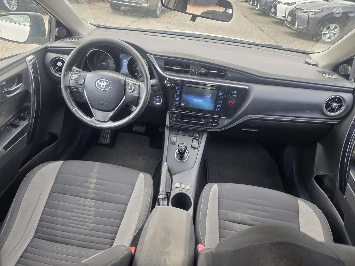 Toyota Auris - 10