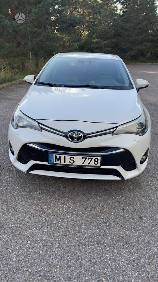 Toyota Avensis - 10
