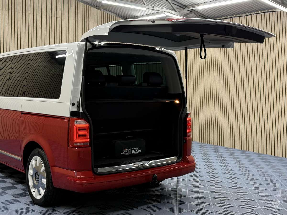 Volkswagen Multivan - 12