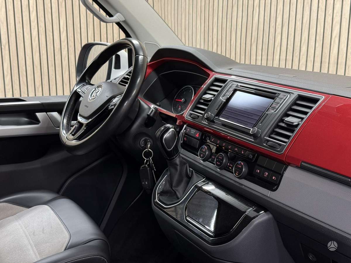 Volkswagen Multivan, 2.0 l., Минивэн