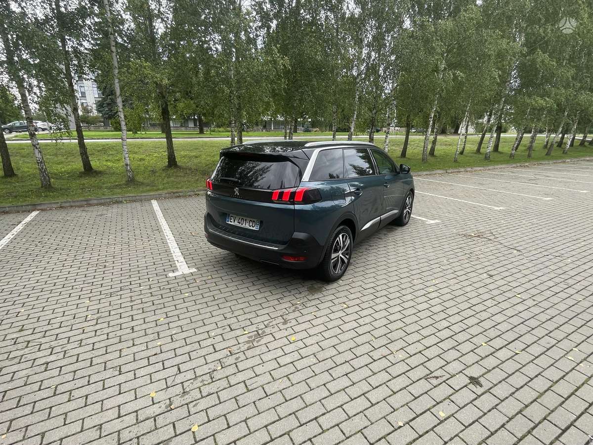 Peugeot 5008 - 5