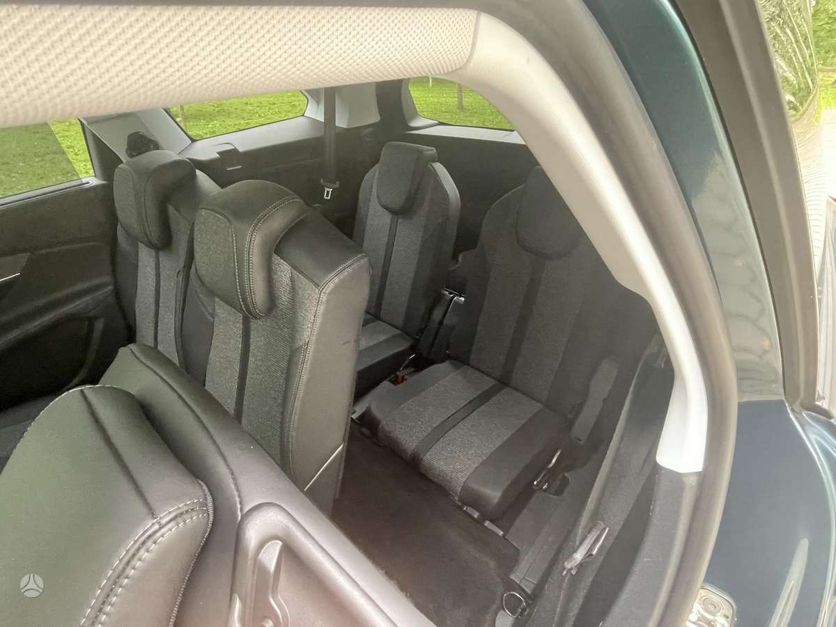 Peugeot 5008 - 11