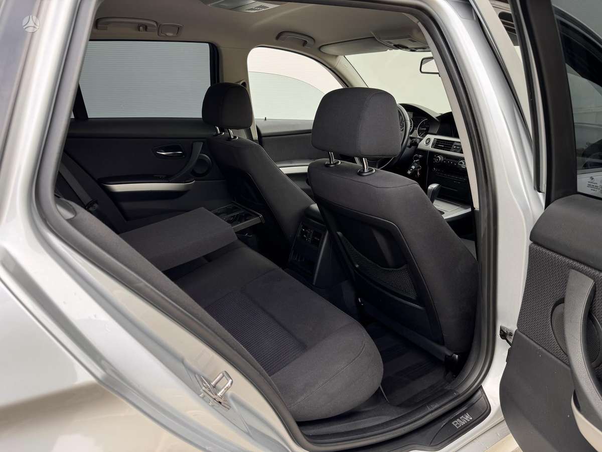 BMW 320, 2.0 l., wagon